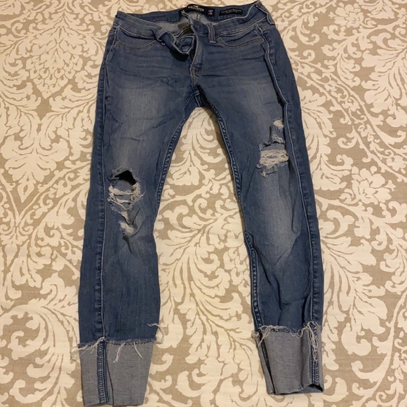 LOT * 3 Pairs of Hollister Jeans - Picture 2 of 9